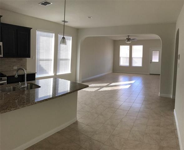 Building Photo - 216 Sunken Meadow Ct