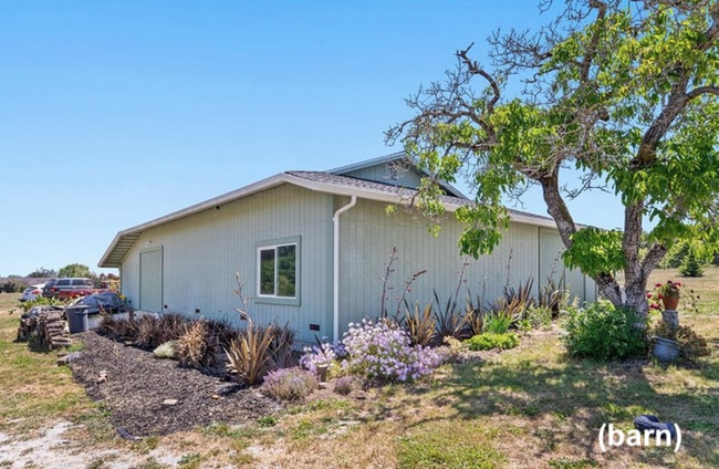 Building Photo - Watsonville: Tranquil Home & Ranch/Farm on...