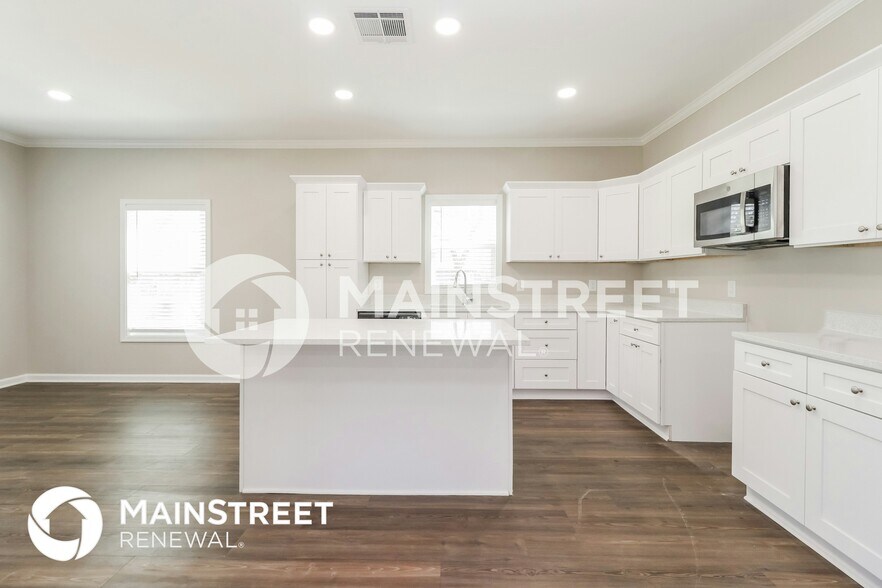 Building Photo - 8516 Kellett St