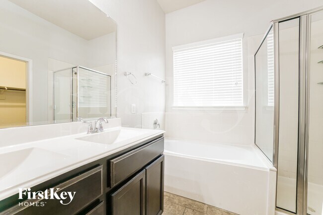 Building Photo - 22559 Stillwater Valley Ln