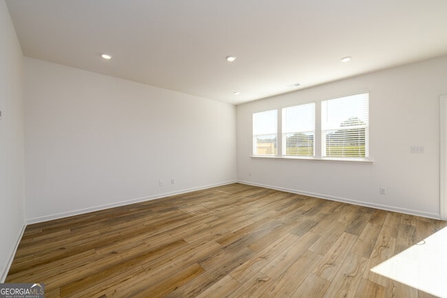 Building Photo - 2559 Adventure Way