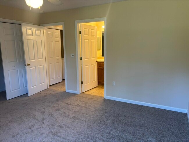 Building Photo - 4434 Gearhart Rd