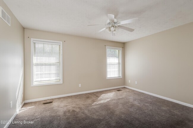 Building Photo - 9303 Longhorn Ct