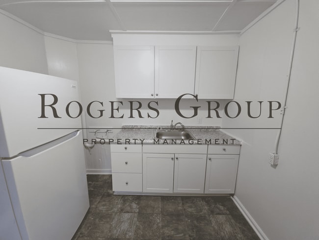 Building Photo - 912 Water St