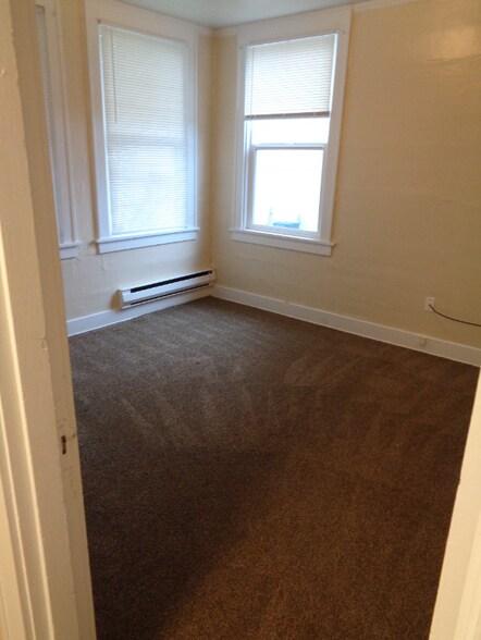 Building Photo - 2302 Rucker Ave