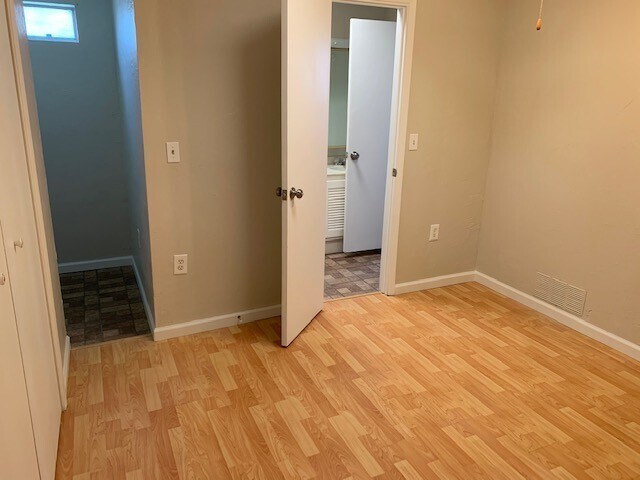Building Photo - 452 S Solomon