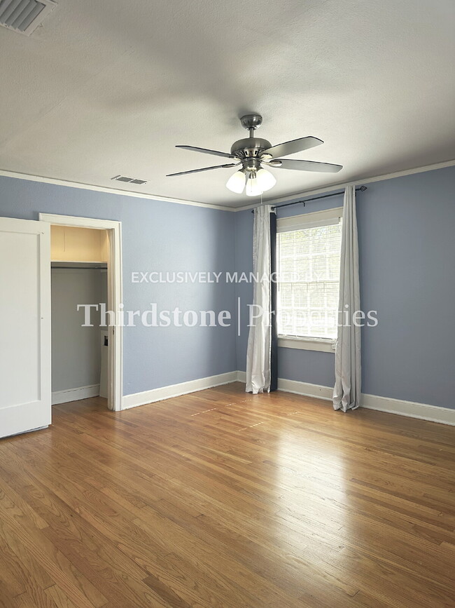 Building Photo - 2779 Riverside Ave