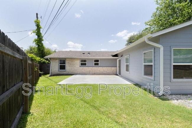 Building Photo - 3703 Tower View Ct