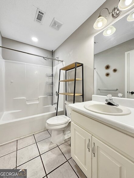 Building Photo - 77 Paces Landing Way