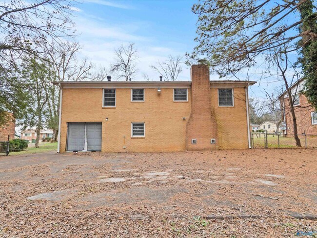 Building Photo - 3912 NW Neptune Dr