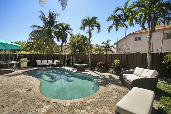 Building Photo - 11012 NW 59th St