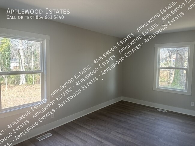 Building Photo - 509 Hetty Hill St