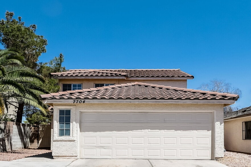 Primary Photo - 7704 Velvet Canyon Ave