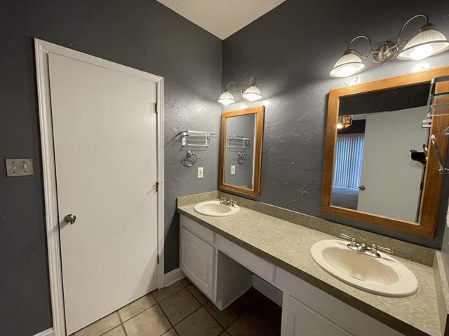 Building Photo - 3028 Matterhorn Dr
