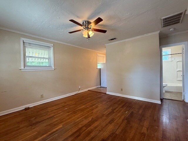 Living Room - 314 S K St