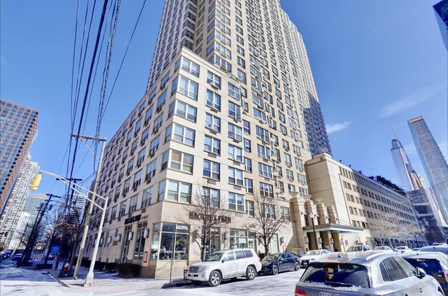 Building Photo - 88 Morgan St