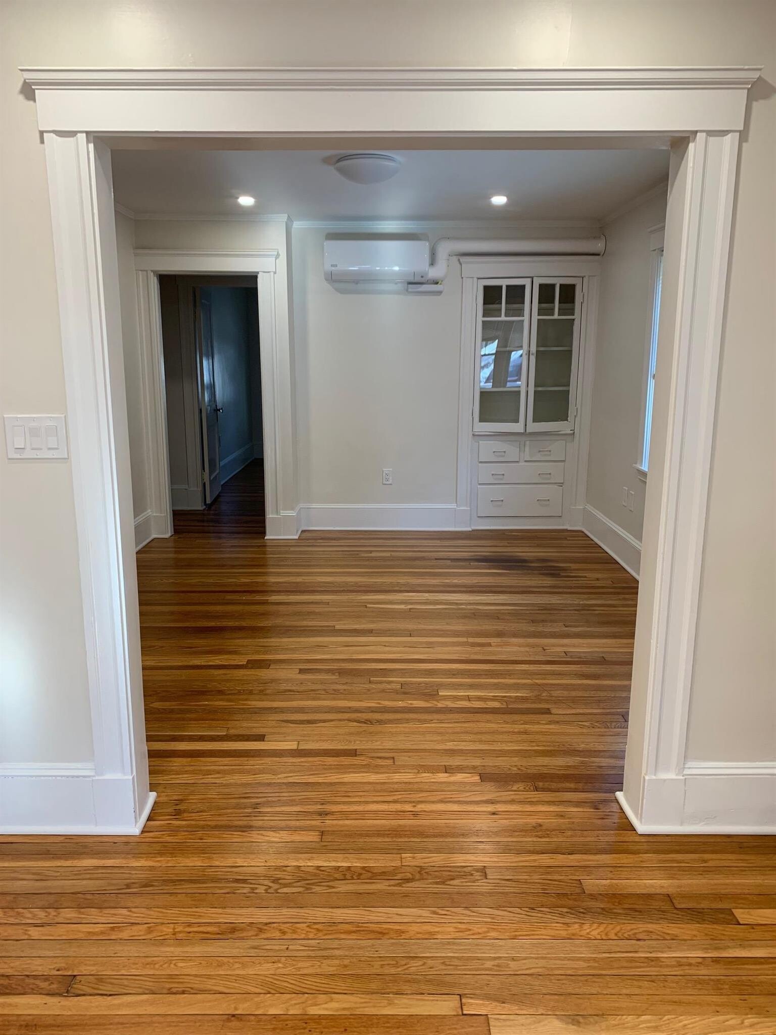 Building Photo - 25 Laurel St