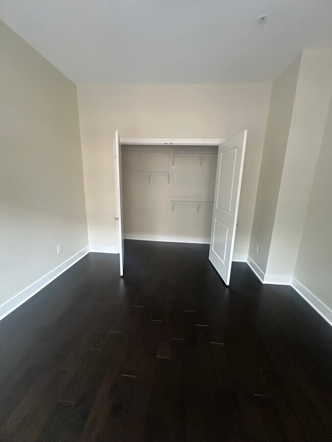 Building Photo - 6745 Longshore St