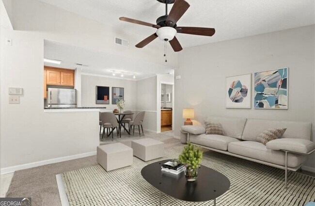 Building Photo - 534 Granville Ct