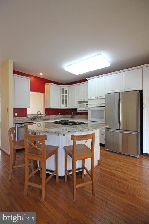 Building Photo - 11799 Valley Ridge Cir
