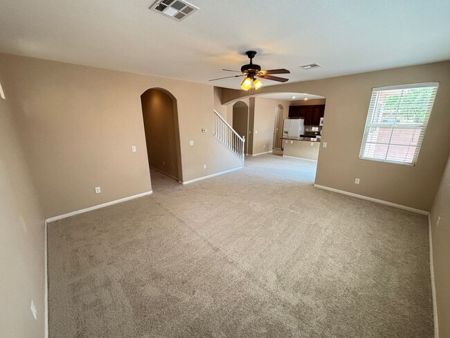 Building Photo - Elegant 3Bed/3Bath Home with Loft in the P...