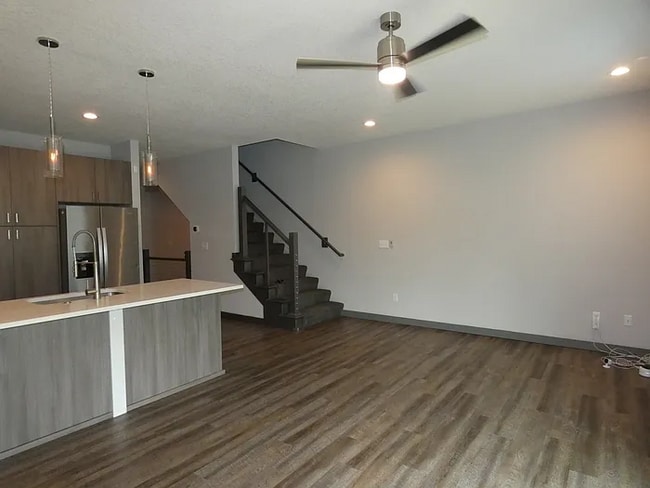 Building Photo - 7615 N Mercier Ct