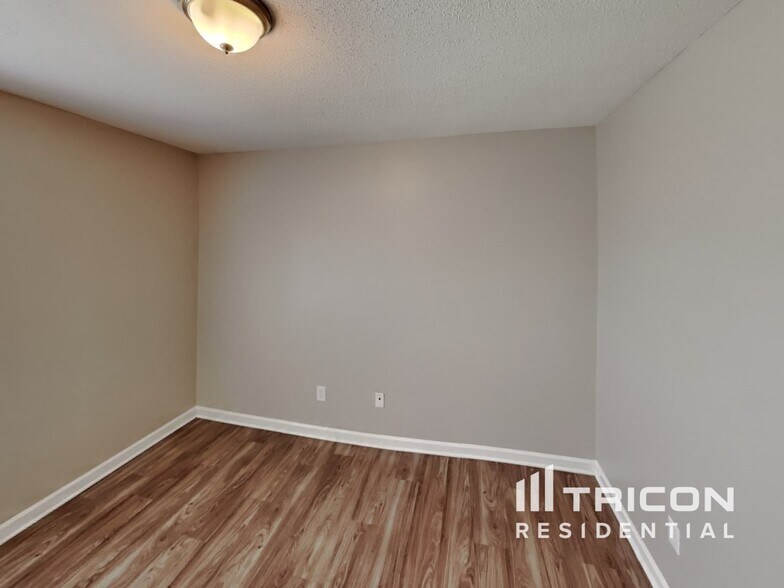 Building Photo - 3589 Bent Trace Dr