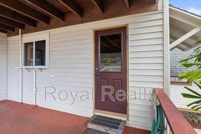 Building Photo - 2910 Nanihale Pl