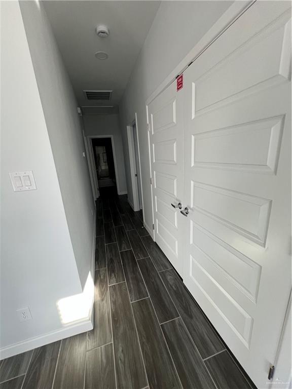 Building Photo - 14 S Links Dr