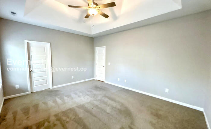 Building Photo - 1028 Echo Rdg Rd