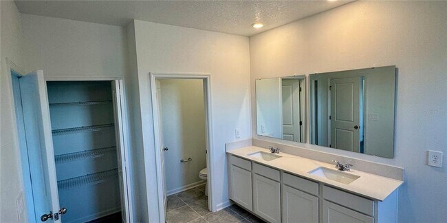 Building Photo - 93 Nine Iron Dr