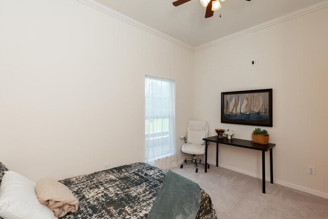 Building Photo - 6805 Aquarius