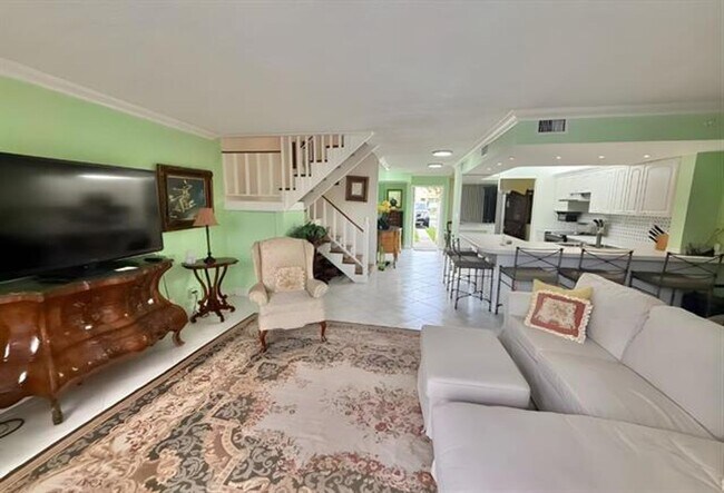 Building Photo - 2910 SW 87th Terrace