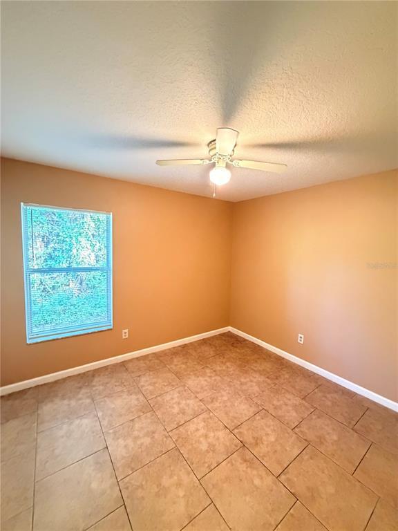 Building Photo - 24 Ryall Ln