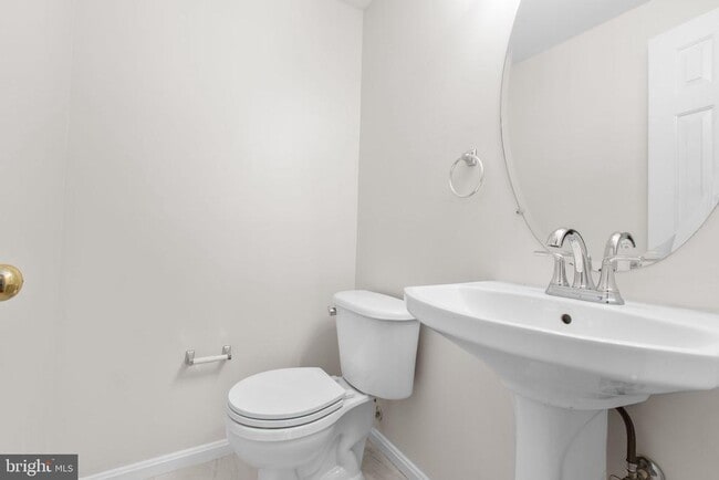 Building Photo - 17575 Deweys Run Ln