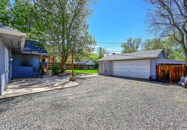 Building Photo - 4265 Brentwood St