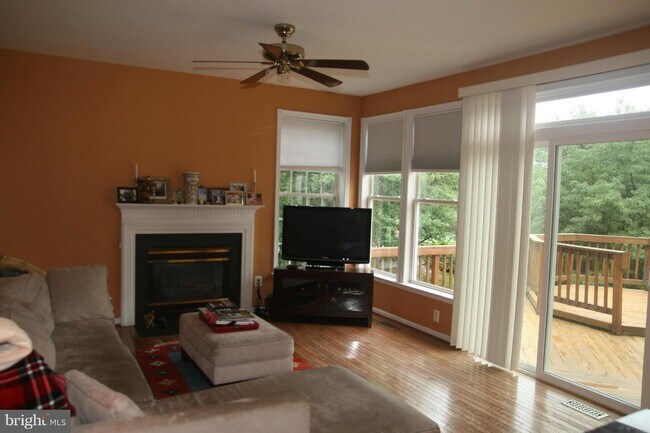 Building Photo - 20925 Cheyenne Terrace