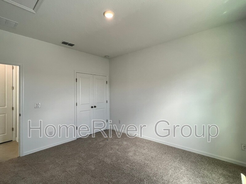 Building Photo - 3133 Voyager Ave