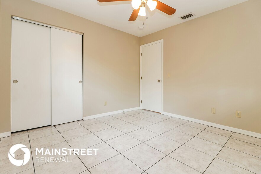 Building Photo - 14056 Marquette Blvd