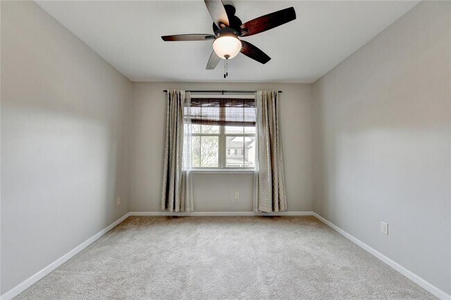 Building Photo - 2540 Maple Ridge Ln