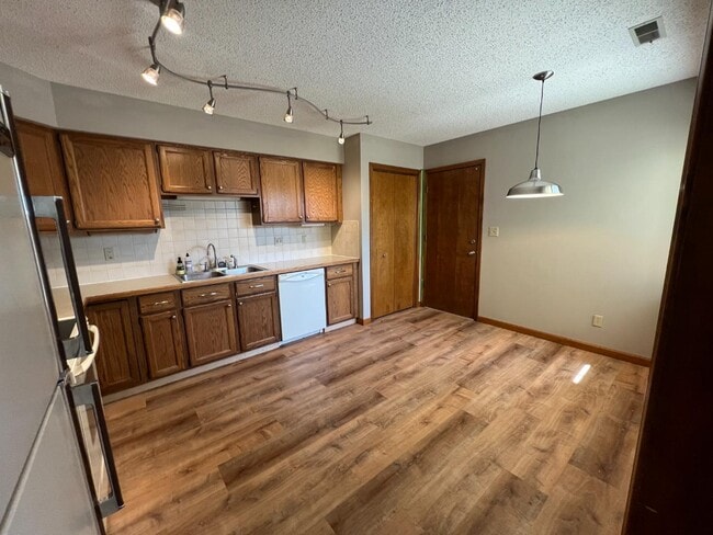 Building Photo - 3726 Pinnacle Ct