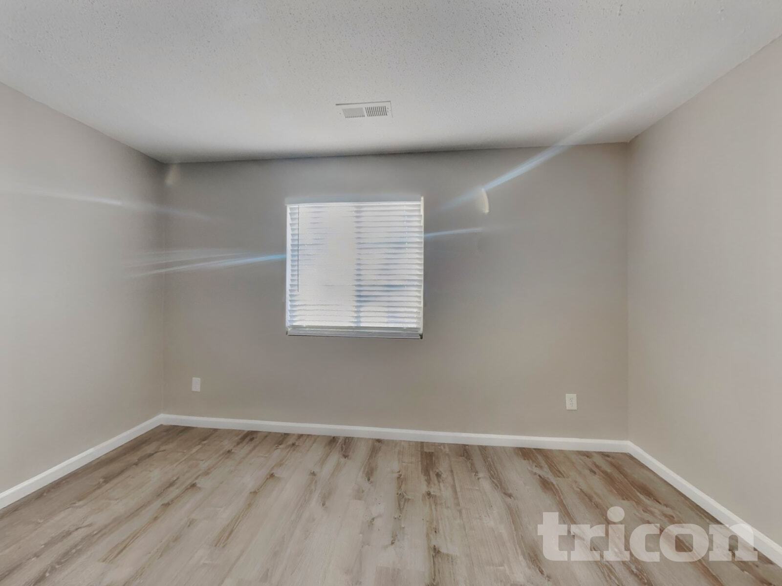 Building Photo - 3733 Eskdale Dr