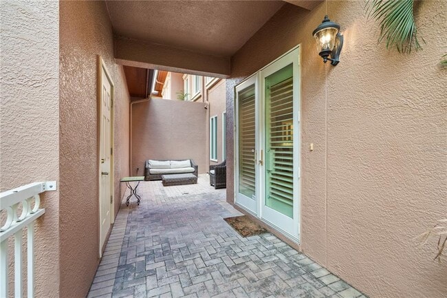 Building Photo - 515 5th Ave NE