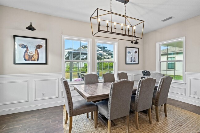 Building Photo - 5709 Silver Sun Dr