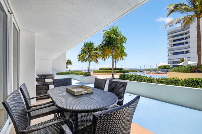 Building Photo - 3546 S Ocean Blvd