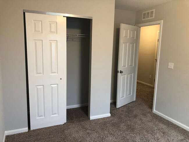 Building Photo - Newer 3/2.5 Home for Rent on The Southside!