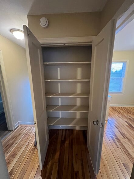 Building Photo - 945 Sylvia St NW