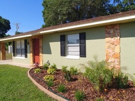 Building Photo - 4460 County Road 472