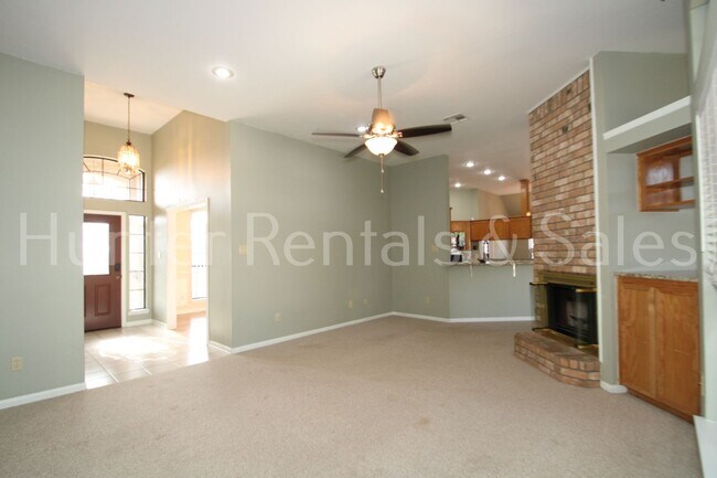 Building Photo - Sweet Like Honey!