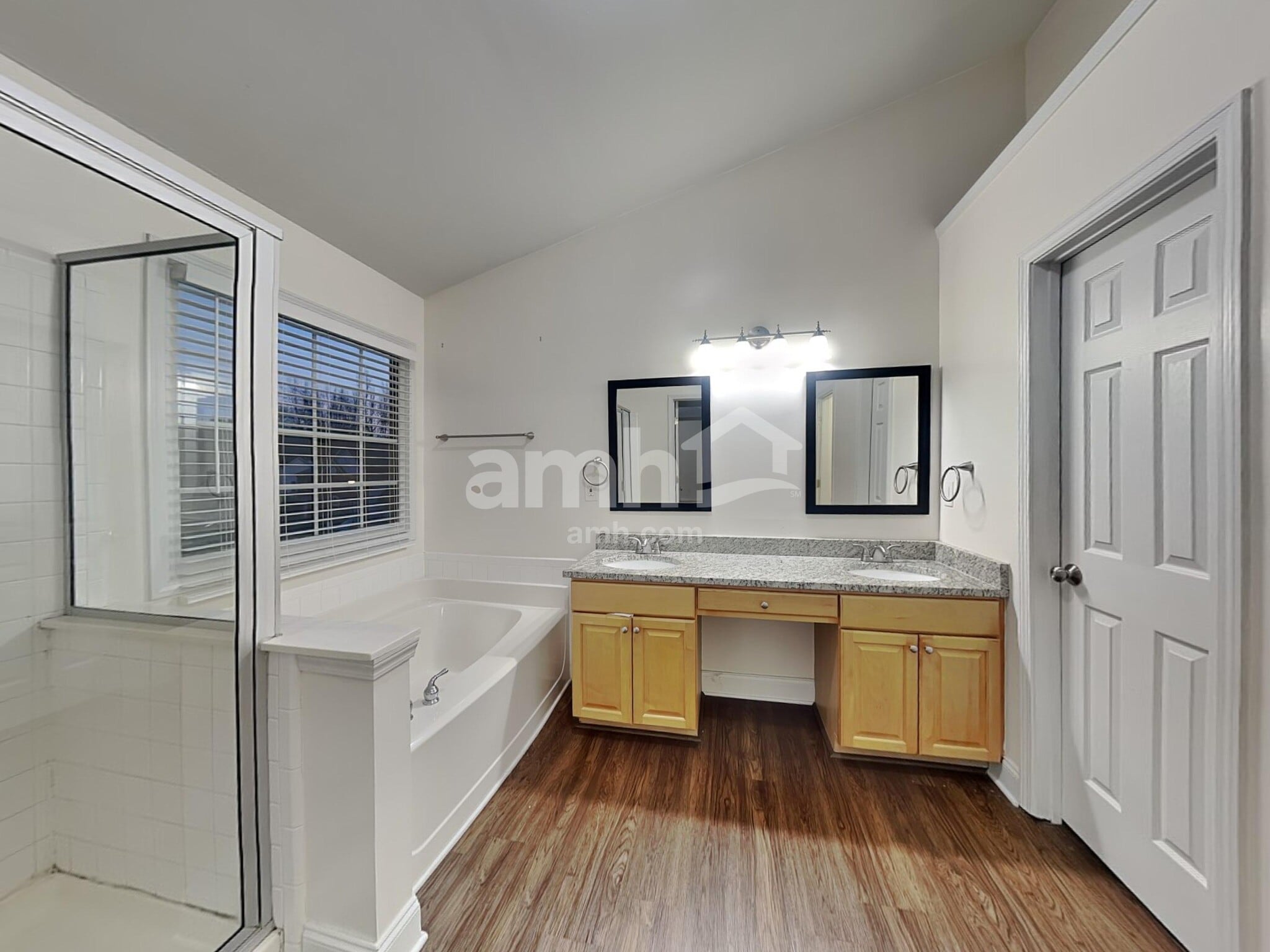 Building Photo - 1217 Rocky Branch Tr